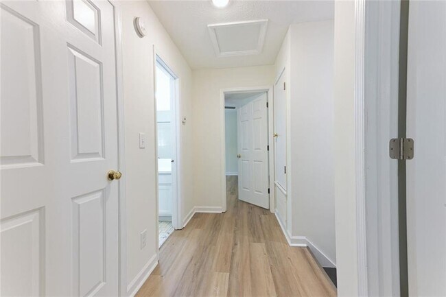 Building Photo - 2208 Heritage Trace Dr