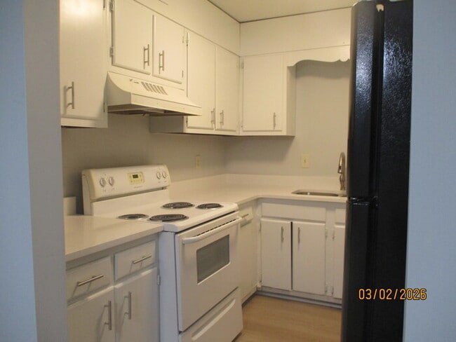 Building Photo - 107 Carriage House Dr