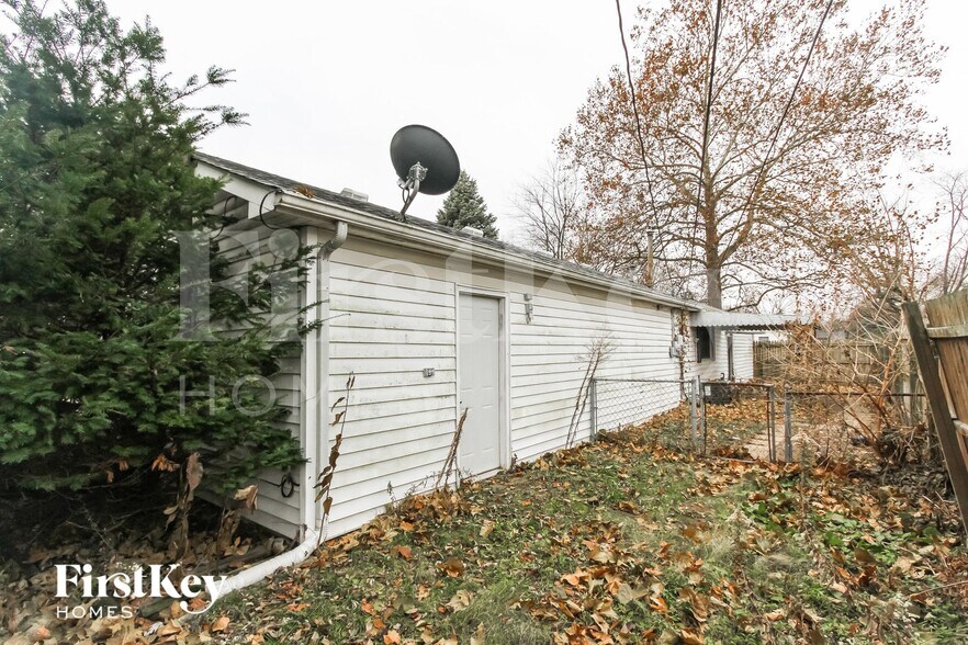 Building Photo - 5102 Bertha St