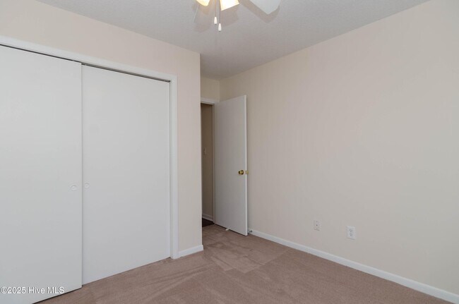 Building Photo - 4110 Bear Ct