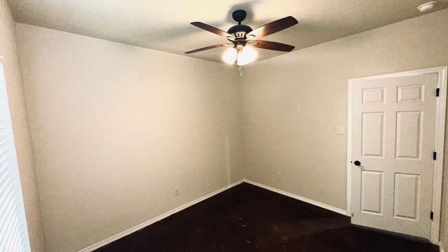 Building Photo - Beautiful 3 bedroom near Potranco!