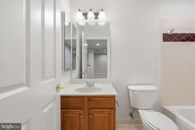 Building Photo - 9185 Topaz St