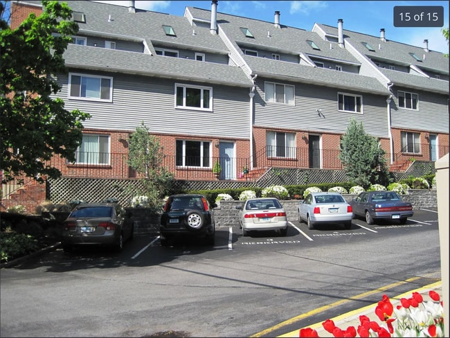 Building Photo - 61 Grove St