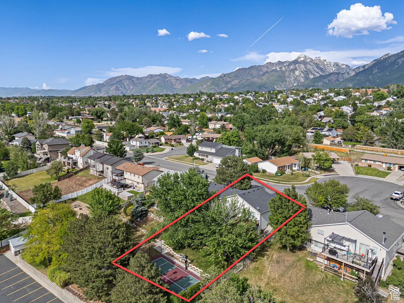 Surrounded by mountains on both front and back - 11770 S Dry Creek Rd