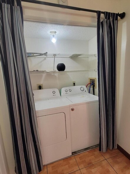 Building Photo - 2306 SW 82nd Ter