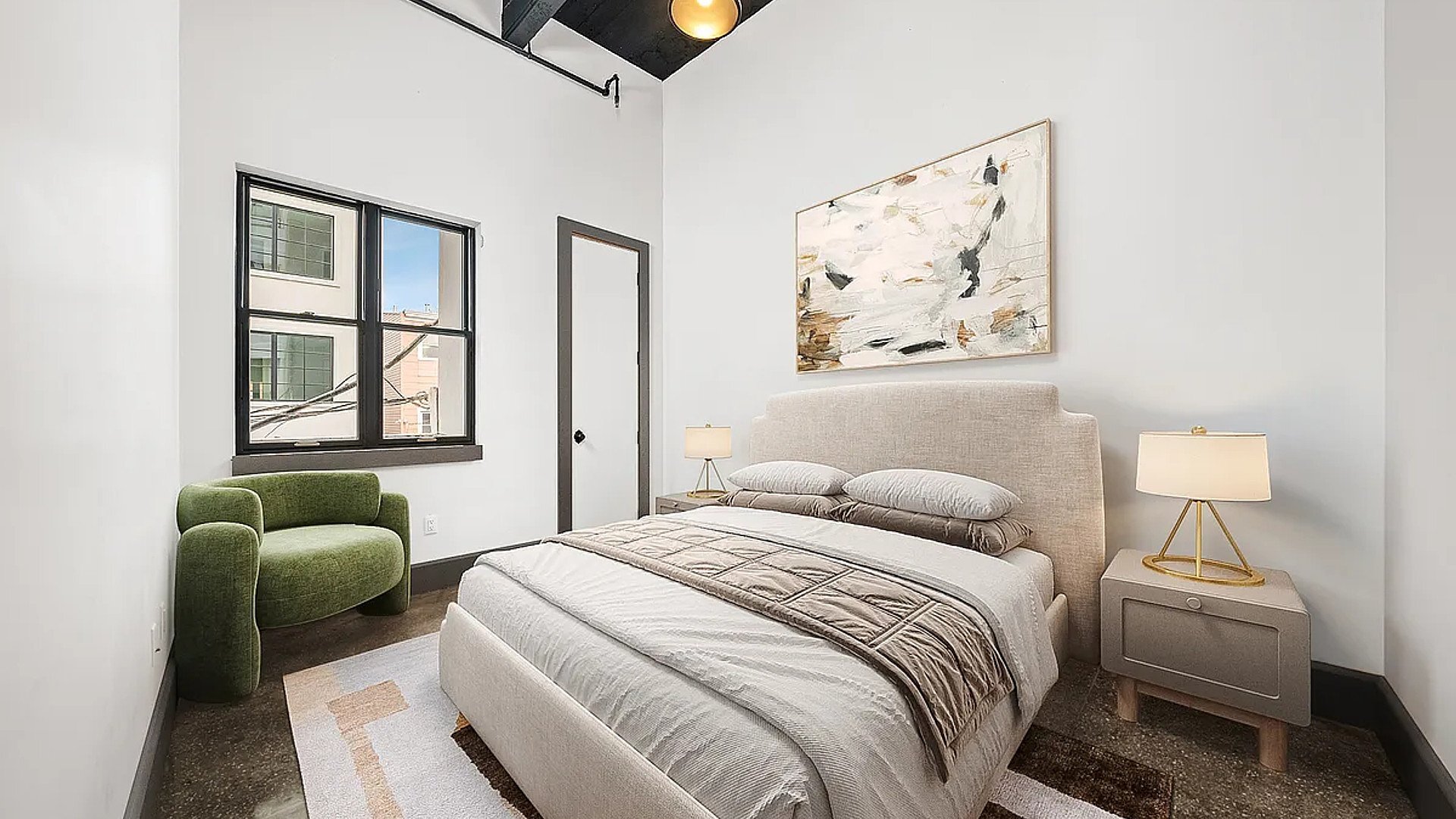 Building Photo - 255 18th St