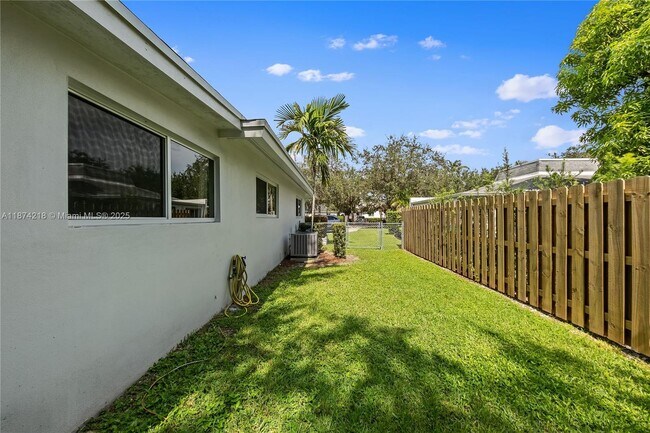 Building Photo - 11725 SW 81st Rd