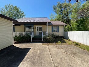 Building Photo - River Front! 3 Bedroom/2 Bathroom Home on the Elk River. Beautiful views. 2-Car Garage.