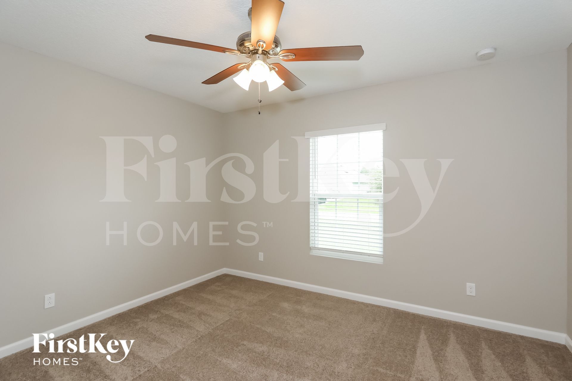 Building Photo - 843 SW Andrew Rd