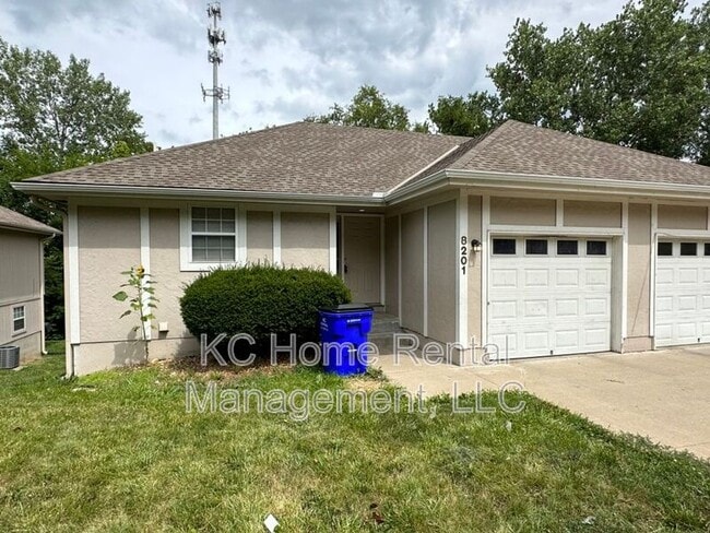Building Photo - 8201 Woodson Dr