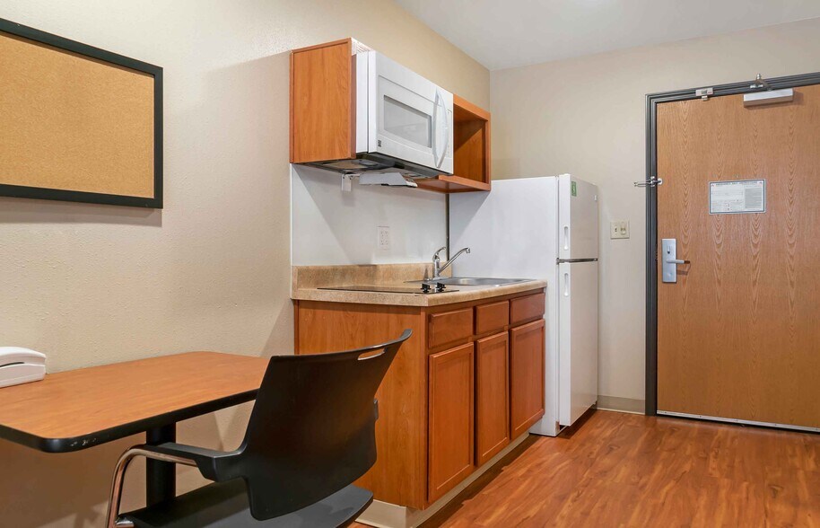 Building Photo - Furnished Studio-Grand Rapids - Wyoming