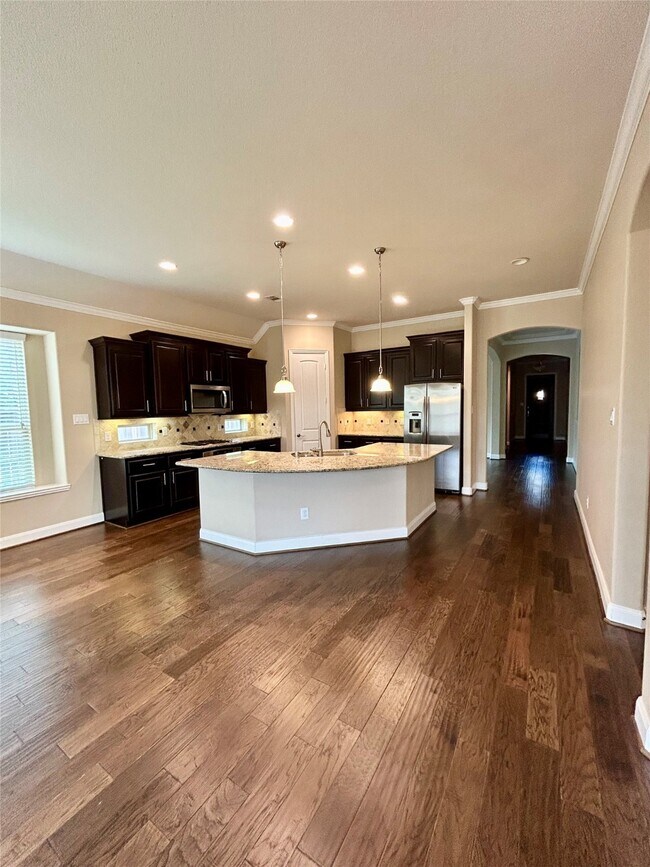 Building Photo - 27239 Aspen Falls Ln