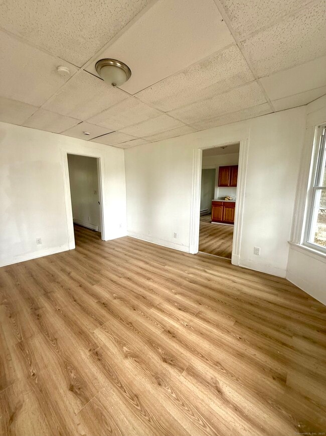 Building Photo - 49 Ashley St