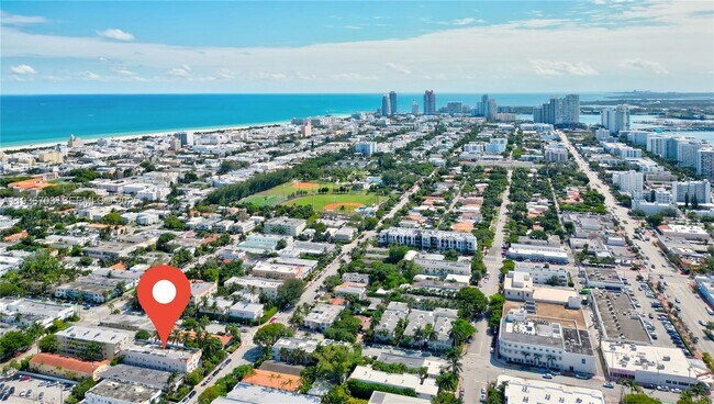 Building Photo - 1611 Michigan Ave