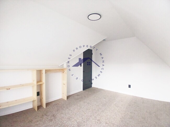 Building Photo - 3877 Garland St