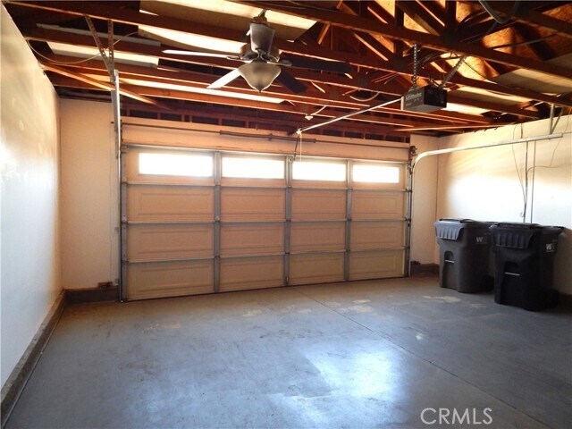 Building Photo - 1829 Rockcrest Dr