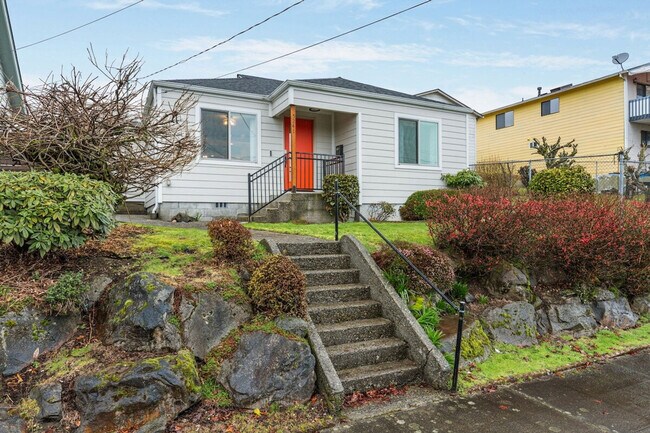 Building Photo - 5241 33rd Ave S