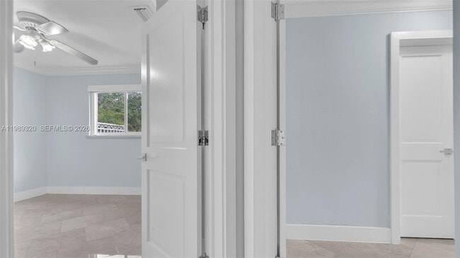 Building Photo - 2900 SW 92nd Ave