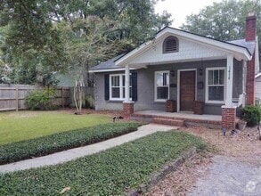 Building Photo - 1414 E Lee St
