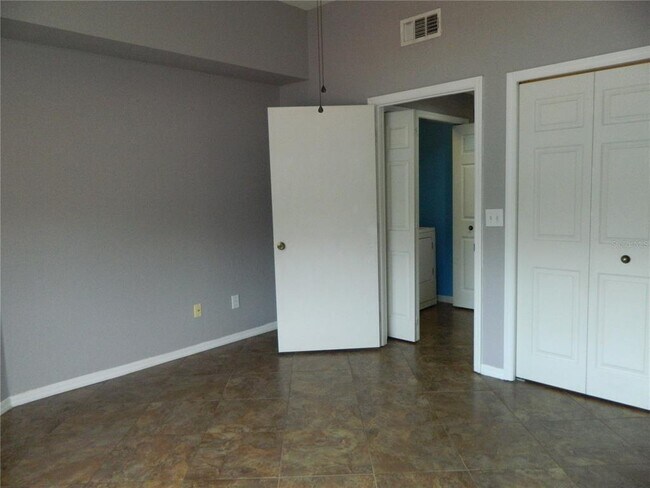Building Photo - 4201 Woodstorks Walk Way