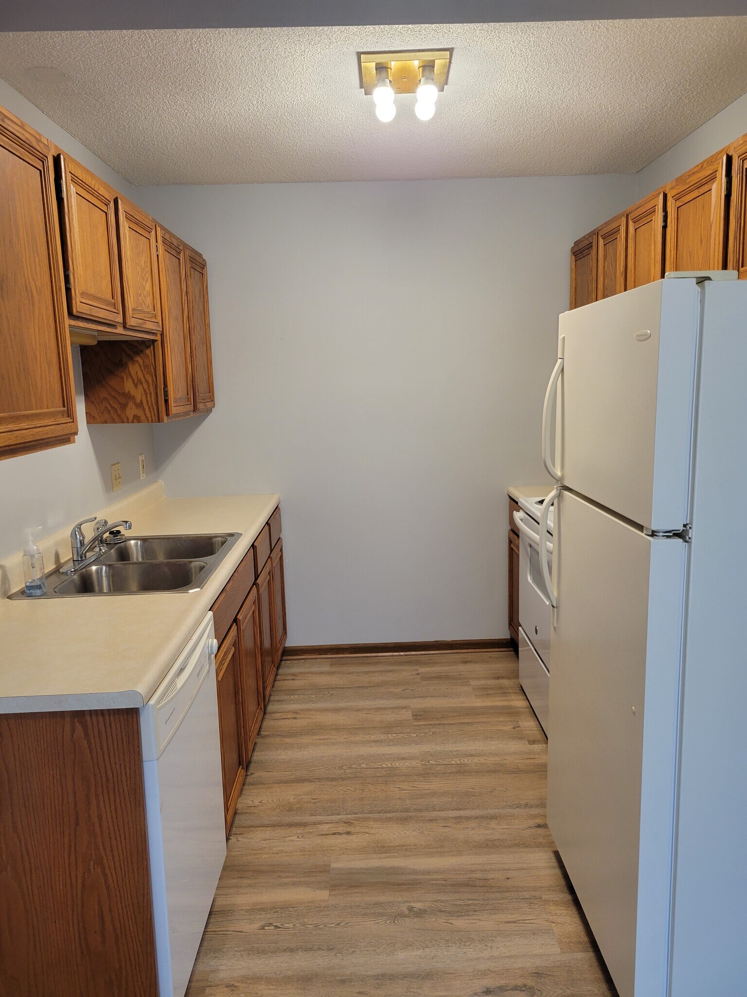 Building Photo - 1273 Kloap Rd