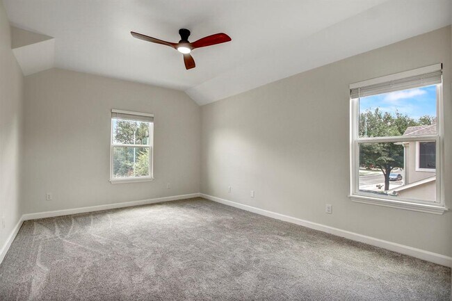 Building Photo - 309 Camperdown Elm Dr