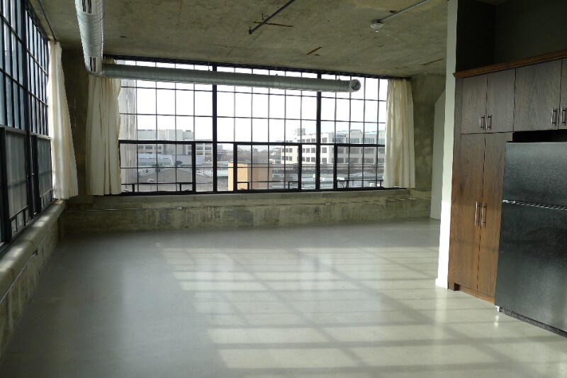 Building Photo - 41 Burroughs St
