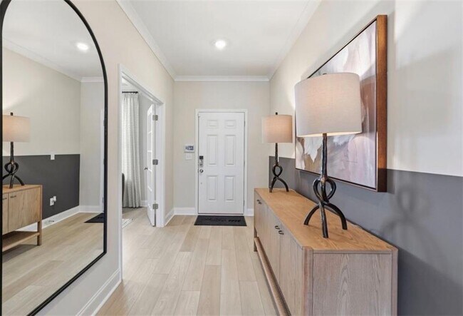 Building Photo - 2145 The Ln NE