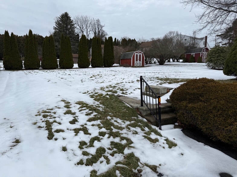 Building Photo - 118 Hostetler Rd