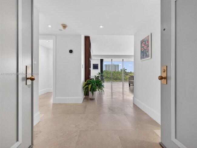 Building Photo - 11113 Biscayne Blvd