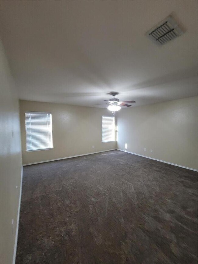 Building Photo - 3/2/2 coming soon in Burleson