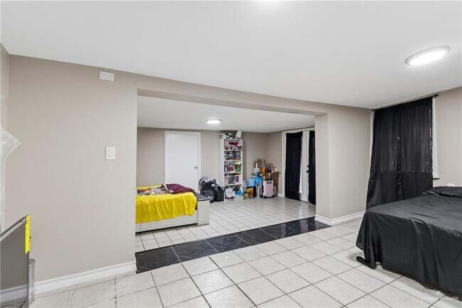 Building Photo - 25 E Sam Houston St