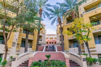 Building Photo - 1bd/1 Full Bath with a view of The Linq!!