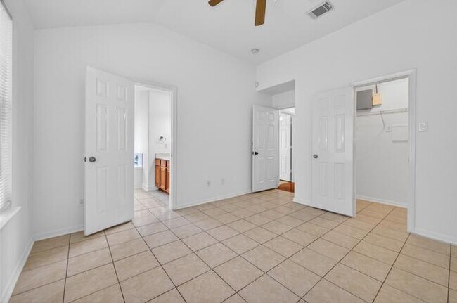 Building Photo - 19138 Lakota Dr