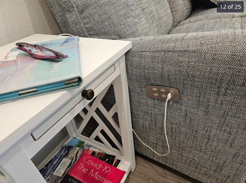 Building Photo - 607 Middlebrook Rd