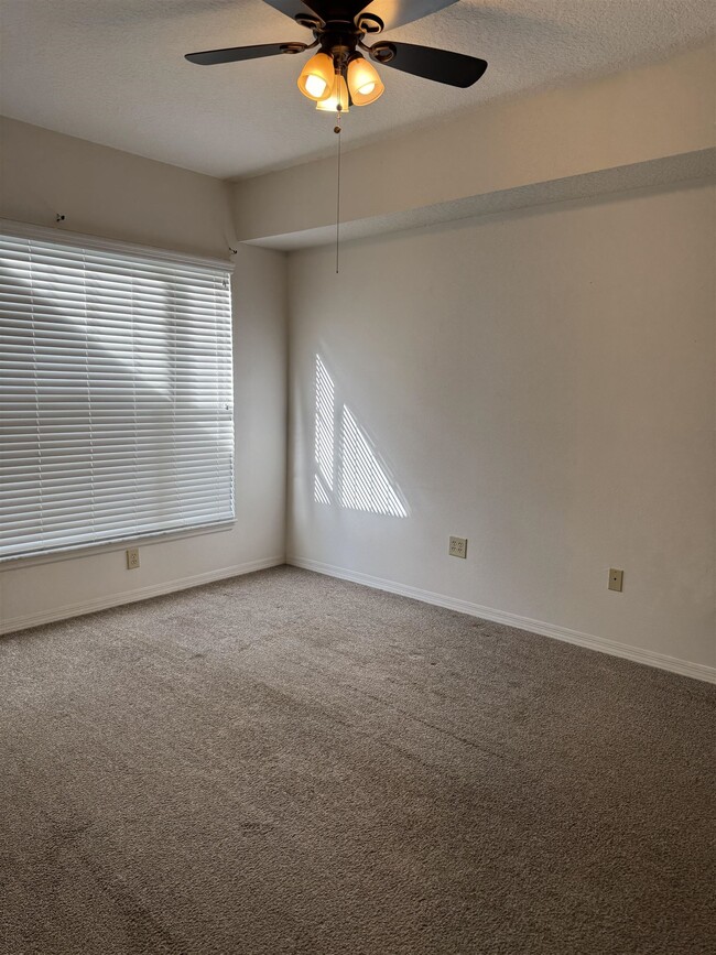 Building Photo - 24112 Harbour Vista Cir