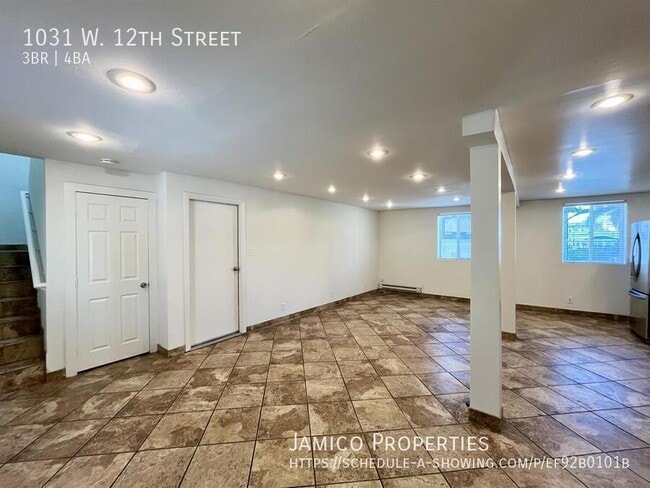 Building Photo - 1031 W 12th St