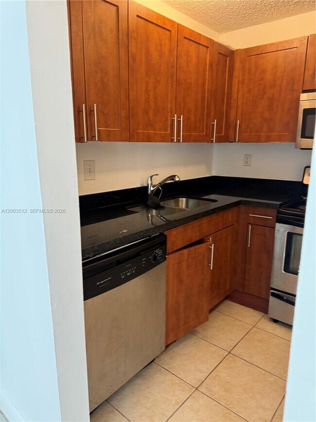 Building Photo - 1109 Belmont Ln