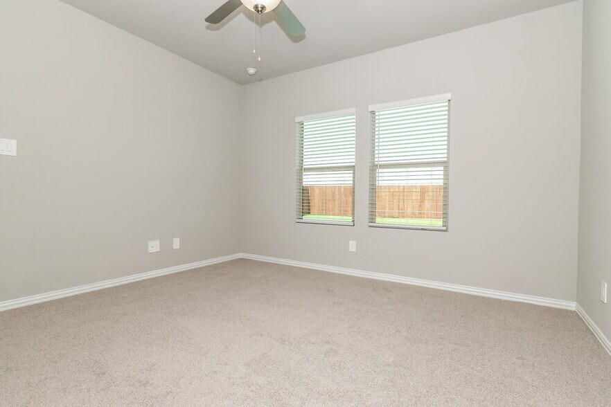 Building Photo - 845 Wisteria Ln