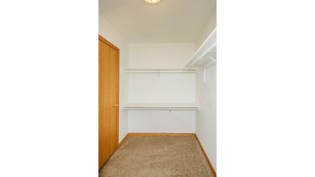 Building Photo - 5736 Willis Rd