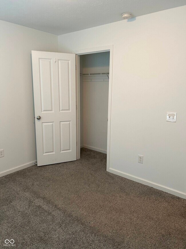 Building Photo - 5202 Alpine Violet Way