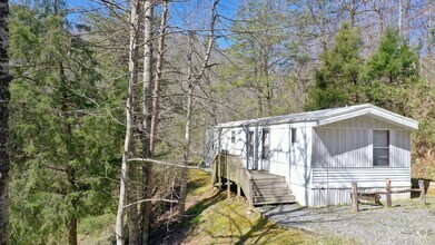 Building Photo - Newly Remodeled Mobile Home