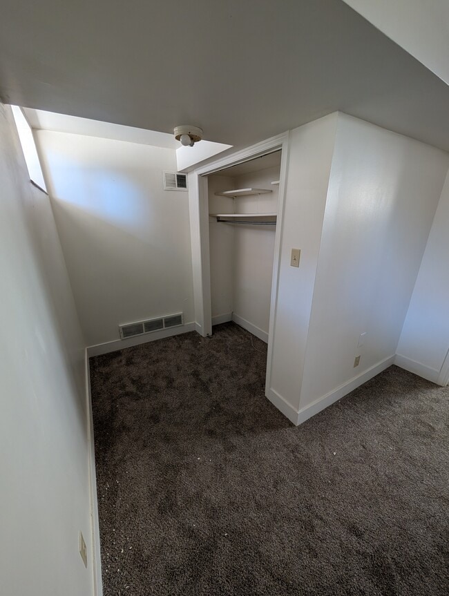 Building Photo - 129 N 100 W