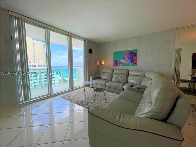 Building Photo - 5001 Collins Ave