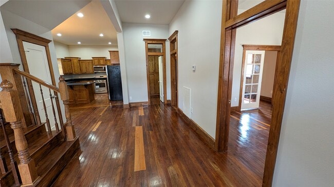 Building Photo - 702 Paschall St