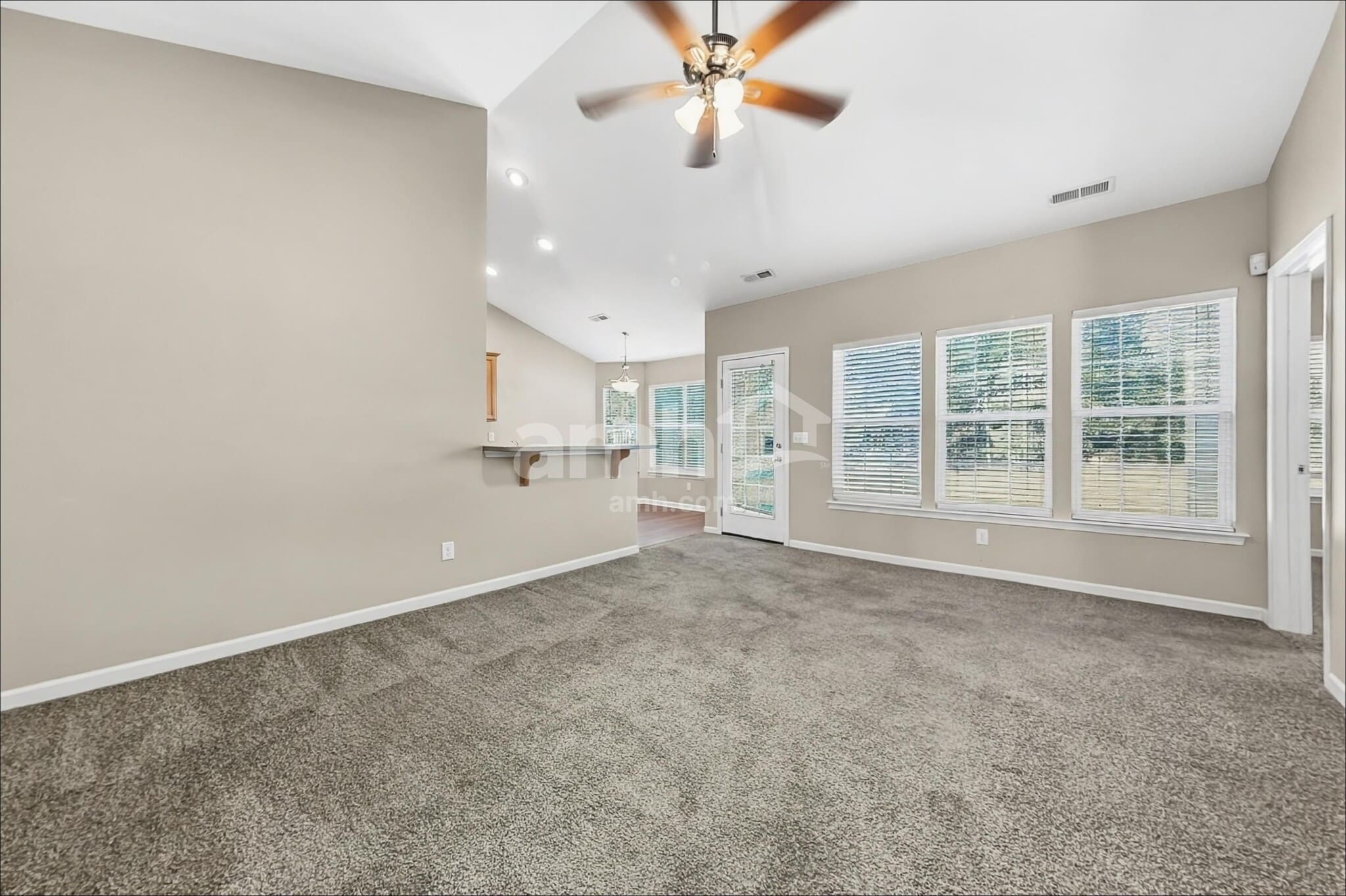 Building Photo - 9029 Robins Nest Way