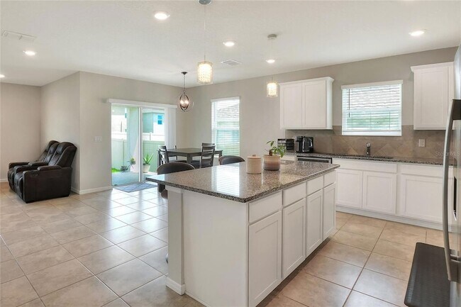 Building Photo - 1623 Aspen Ave