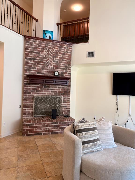 Building Photo - 705 Green Vista Ct