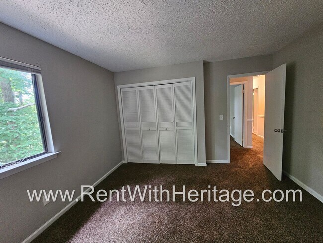 Building Photo - Gorgeous 4bd / 2.5 in Popular Arbor Statio...