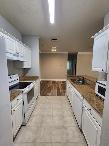 Building Photo - 142 Southern Pecan Cir